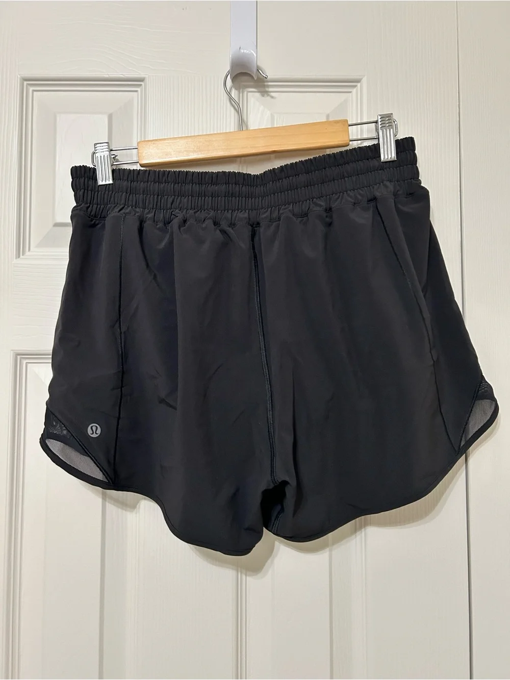 NEW lululemon athletica Black Hotty Hot High-Rise Lined Short 4